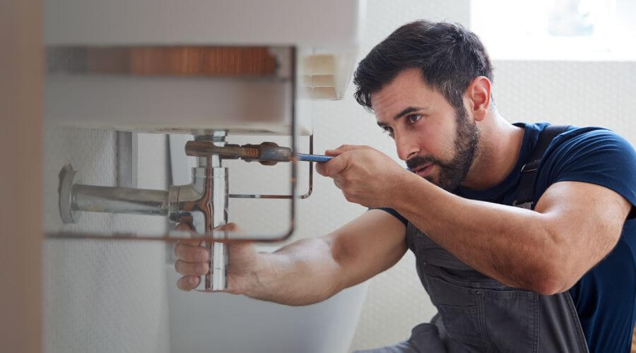Local expert plumbing services in Warfield, VA